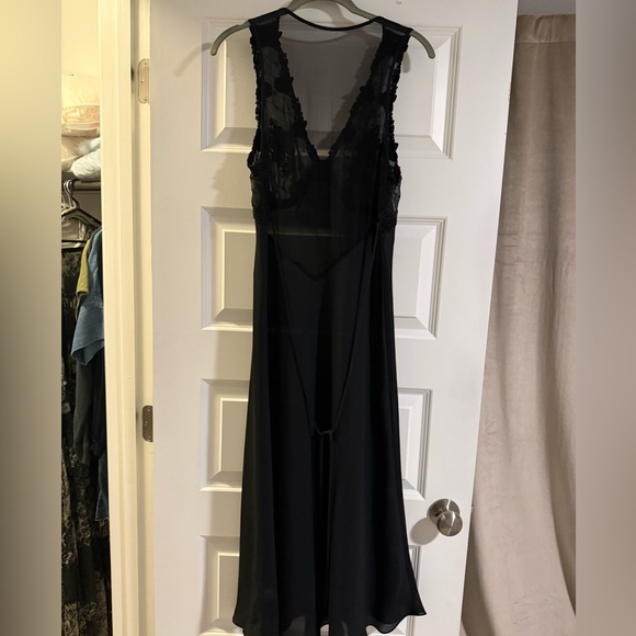 Vintage Black Beaded Nightgown Medium - Picture 2 of 6